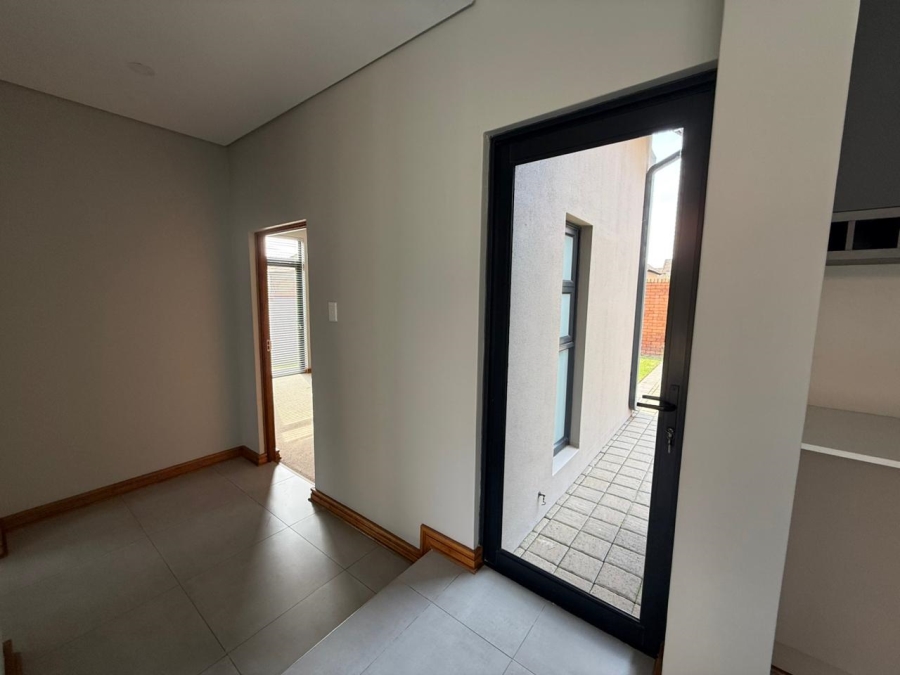 To Let 4 Bedroom Property for Rent in Wild Olive Estate Free State